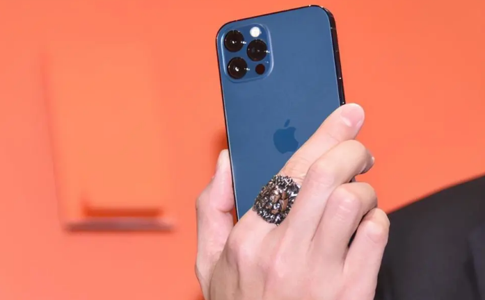 淮阴苹果手机维修分享iPhone12系列重启方法教程 